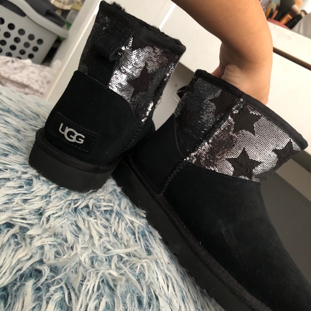 Ugg boots classic mini SOLD